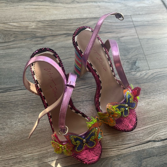 Betsey Johnson shoe - Picture 3 of 11
